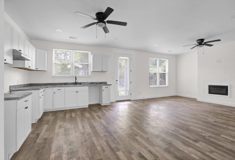 1488 LYNDALE AVE, Memphis, Tennessee 38107, 3 Bedrooms Bedrooms, 6 Rooms Rooms,2 BathroomsBathrooms,Residential,For Sale,LYNDALE,10213526