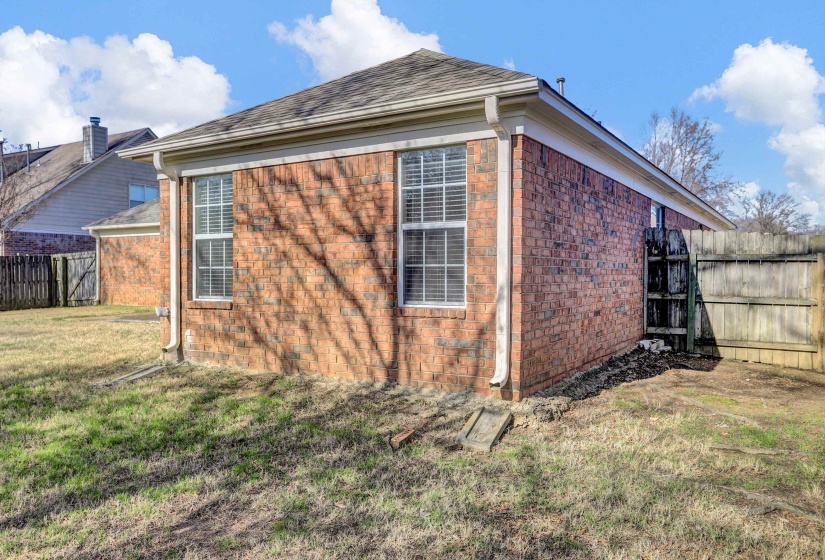 7899 CLAREDALE RD, Bartlett, Tennessee 38133, 4 Bedrooms Bedrooms, 7 Rooms Rooms,2 BathroomsBathrooms,Residential,For Sale,CLAREDALE,10213528