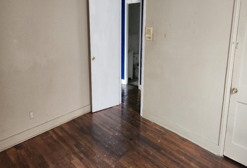 140 TEMPLE AVE, Memphis, Tennessee 38109, 2 Bedrooms Bedrooms, 4 Rooms Rooms,1 BathroomBathrooms,Residential,For Sale,TEMPLE,10213537