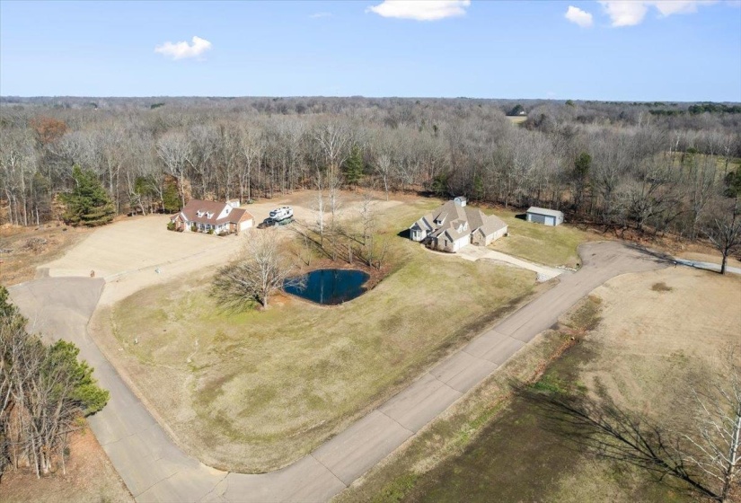 10076 SHELBY MEADOWS LN, Unincorporated, Tennessee 38002, 5 Bedrooms Bedrooms, 12 Rooms Rooms,4 BathroomsBathrooms,Residential,For Sale,SHELBY MEADOWS,10213540