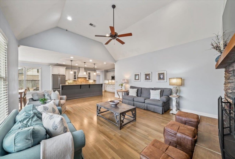 712 BRISTON LN, Collierville, Tennessee 38017, 5 Bedrooms Bedrooms, 12 Rooms Rooms,4.1 BathroomsBathrooms,Residential,For Sale,BRISTON,10213556