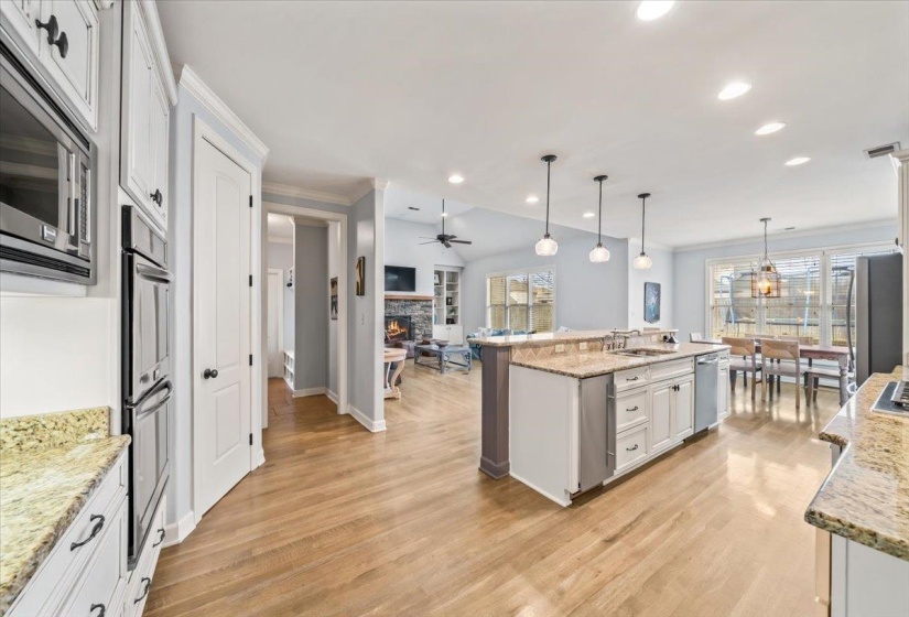 712 BRISTON LN, Collierville, Tennessee 38017, 5 Bedrooms Bedrooms, 12 Rooms Rooms,4.1 BathroomsBathrooms,Residential,For Sale,BRISTON,10213556