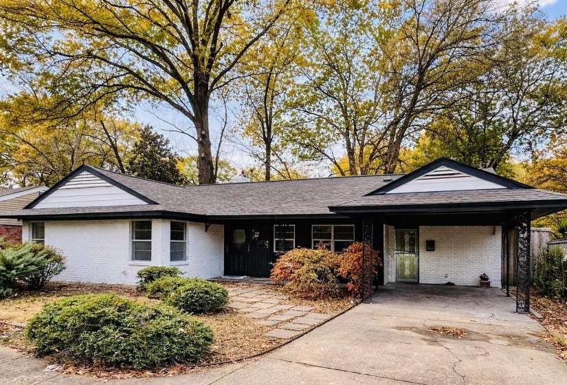 1077 PERKINS RD, Memphis, Tennessee 38117, 3 Bedrooms Bedrooms, 8 Rooms Rooms,2 BathroomsBathrooms,Rental Properties,For Sale,PERKINS,10213570