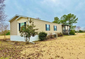 15 US HIGHWAY 64 HWY, Whiteville, Tennessee 38075-7455, 3 Bedrooms Bedrooms, 5 Rooms Rooms,2 BathroomsBathrooms,Residential,For Sale,US HIGHWAY 64,10213569 15 US HIGHWAY 64 HWY, Whiteville, Tennessee 38075-7455, 3 Bedrooms Bedrooms, 5 Rooms Rooms,2 BathroomsBathrooms,Residential,For Sale,US HIGHWAY 64,10213569