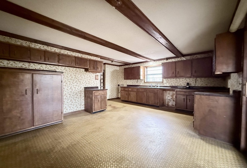 1830 OLD BROWNSVILLE RD, Somerville, Tennessee 38068, 3 Bedrooms Bedrooms, 9 Rooms Rooms,2 BathroomsBathrooms,Residential,For Sale,OLD BROWNSVILLE,10213576