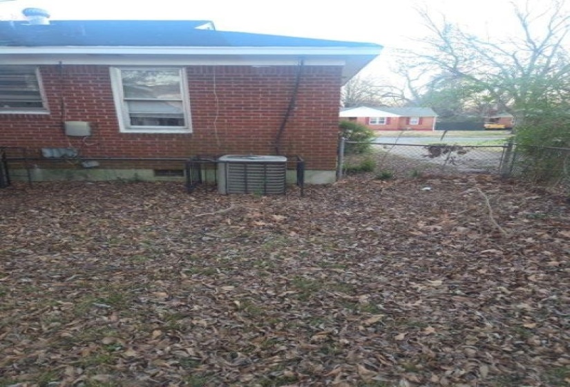 3040 EDGEWARE RD, Memphis, Tennessee 38118, 3 Bedrooms Bedrooms, 7 Rooms Rooms,2 BathroomsBathrooms,Residential,For Sale,EDGEWARE,10213579