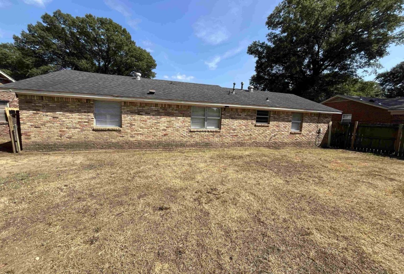 2969 DANVILLE DR, Memphis, Tennessee 38118, 3 Bedrooms Bedrooms, 6 Rooms Rooms,1 BathroomBathrooms,Residential,For Sale,DANVILLE,10213580