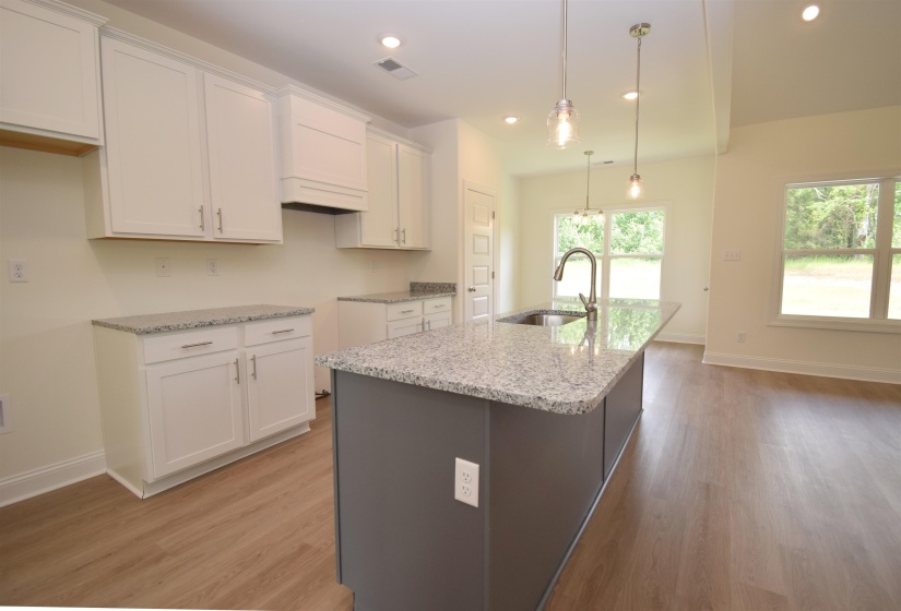 507 CENTERLINE ROPER LOOP, Byhalia, Mississippi 38611, 4 Bedrooms Bedrooms, 8 Rooms Rooms,2.1 BathroomsBathrooms,Residential,For Sale,CENTERLINE ROPER,10213587