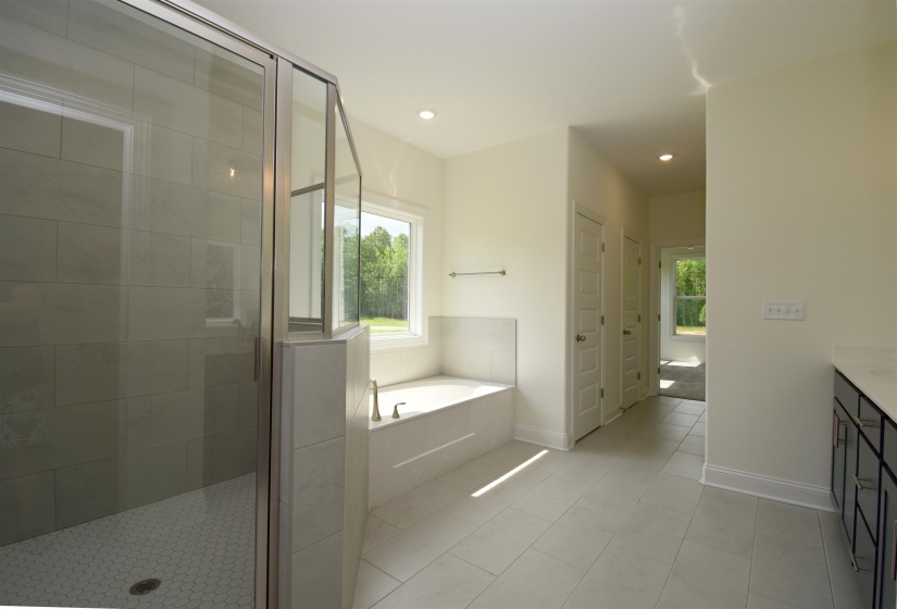 507 CENTERLINE ROPER LOOP, Byhalia, Mississippi 38611, 4 Bedrooms Bedrooms, 8 Rooms Rooms,2.1 BathroomsBathrooms,Residential,For Sale,CENTERLINE ROPER,10213587