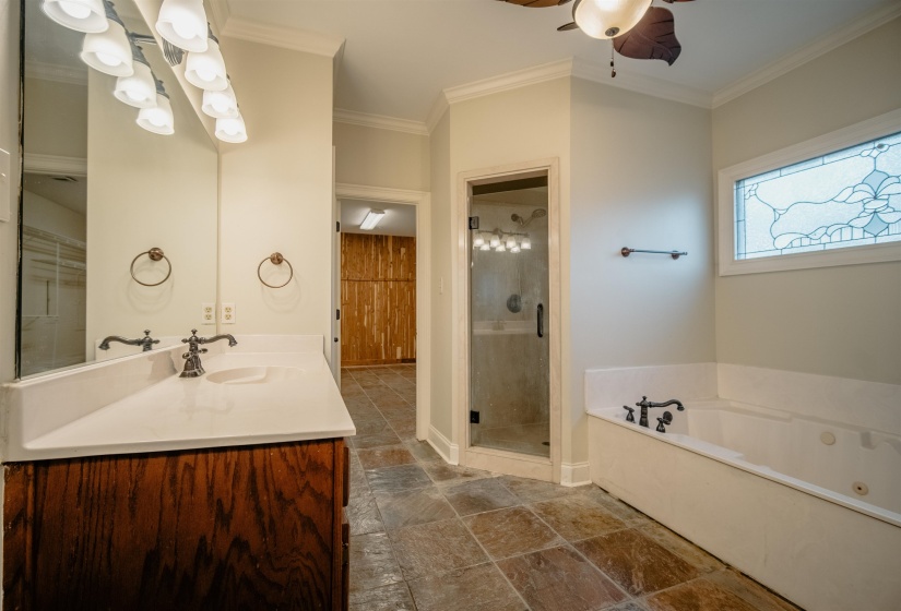 1275 QUINN RD, Collierville, Tennessee 38017, 4 Bedrooms Bedrooms, 9 Rooms Rooms,3.1 BathroomsBathrooms,Residential,For Sale,QUINN,10213610