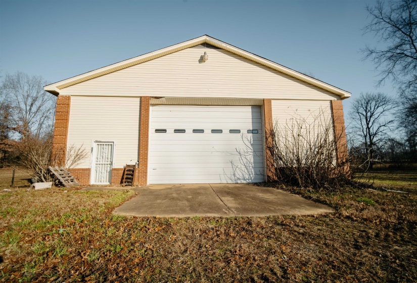 1275 QUINN RD, Collierville, Tennessee 38017, 4 Bedrooms Bedrooms, 9 Rooms Rooms,3.1 BathroomsBathrooms,Residential,For Sale,QUINN,10213610