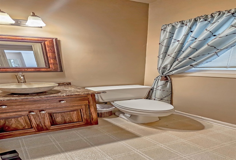 660 WESTON DR, Collierville, Tennessee 38017, 5 Bedrooms Bedrooms, 9 Rooms Rooms,3.1 BathroomsBathrooms,Residential,For Sale,WESTON,10212823