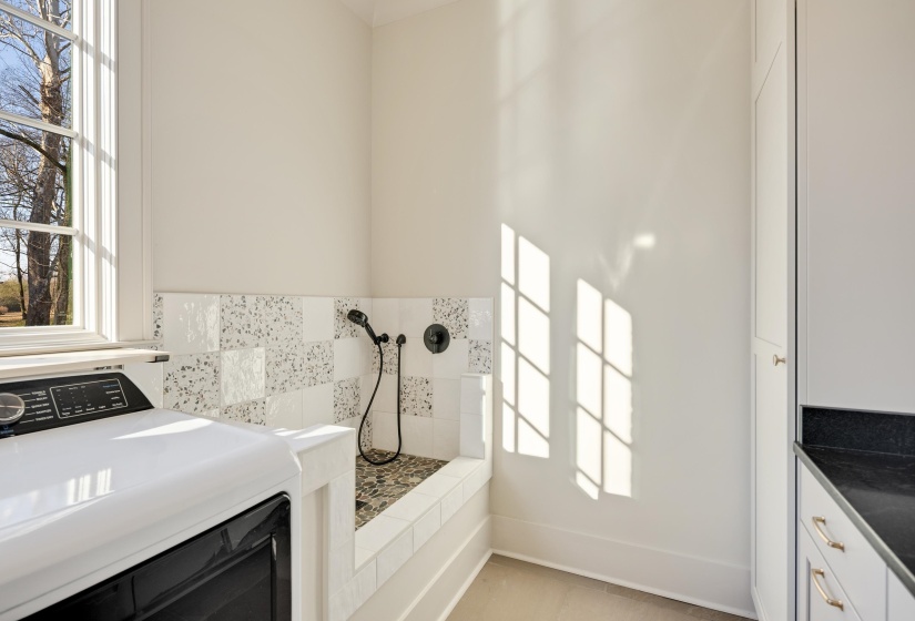 9713 POPLAR AVE, Germantown, Tennessee 38139, 4 Bedroom Bedrooms, 11 Room Rooms,4.1 BathroomBathrooms,Residential,For Sale,POPLAR,0,10213300