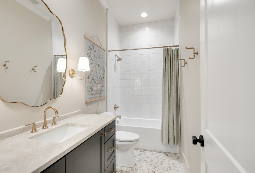 9713 POPLAR AVE, Germantown, Tennessee 38139, 4 Bedroom Bedrooms, 11 Room Rooms,4.1 BathroomBathrooms,Residential,For Sale,POPLAR,0,10213300