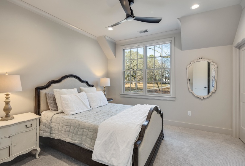 9713 POPLAR AVE, Germantown, Tennessee 38139, 4 Bedroom Bedrooms, 11 Room Rooms,4.1 BathroomBathrooms,Residential,For Sale,POPLAR,0,10213300