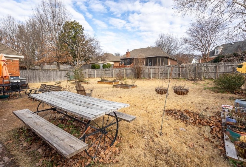 1450 KILLDEER CV, Memphis, Tennessee 38016, 5 Bedrooms Bedrooms, 9 Rooms Rooms,3 BathroomsBathrooms,Residential,For Sale,KILLDEER,10213616