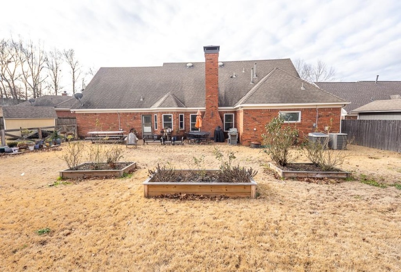 1450 KILLDEER CV, Memphis, Tennessee 38016, 5 Bedrooms Bedrooms, 9 Rooms Rooms,3 BathroomsBathrooms,Residential,For Sale,KILLDEER,10213616