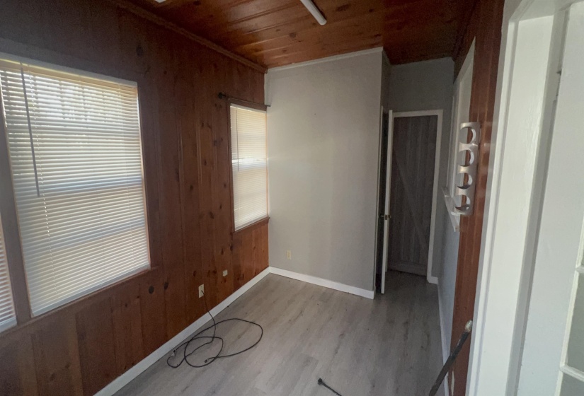 1026 STONEWALL ST, Memphis, Tennessee 38107, 3 Bedrooms Bedrooms, 6 Rooms Rooms,1 BathroomBathrooms,Residential,For Sale,STONEWALL,10213618