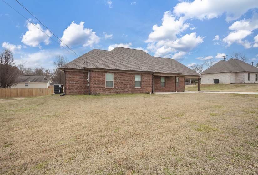 47 HARRIS DR, Brownsville, Tennessee 38012, 3 Bedrooms Bedrooms, 6 Rooms Rooms,2 BathroomsBathrooms,Residential,For Sale,HARRIS,10213619