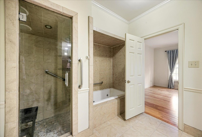 5088 GERMANTOWN RD, Unicorp/Memphis, Tennessee 38141, 4 Bedrooms Bedrooms, 9 Rooms Rooms,3.1 BathroomsBathrooms,Residential,For Sale,GERMANTOWN,10213629