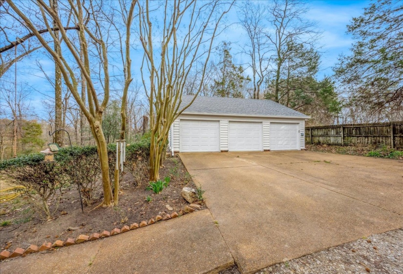 5088 GERMANTOWN RD, Unicorp/Memphis, Tennessee 38141, 4 Bedrooms Bedrooms, 9 Rooms Rooms,3.1 BathroomsBathrooms,Residential,For Sale,GERMANTOWN,10213629