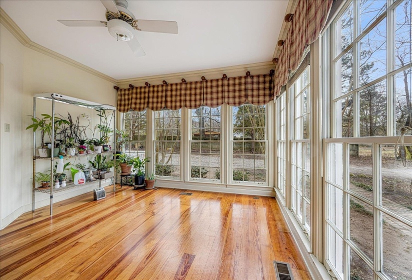 5088 GERMANTOWN RD, Unicorp/Memphis, Tennessee 38141, 4 Bedrooms Bedrooms, 9 Rooms Rooms,3.1 BathroomsBathrooms,Residential,For Sale,GERMANTOWN,10213629