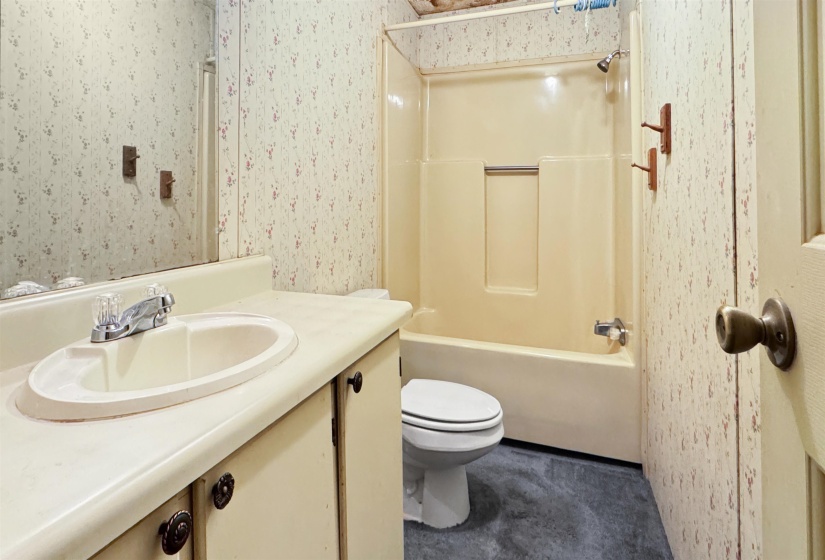 471 MILTON RD, Millington, Tennessee 38053, 3 Bedrooms Bedrooms, 6 Rooms Rooms,2 BathroomsBathrooms,Residential,For Sale,MILTON,10213630