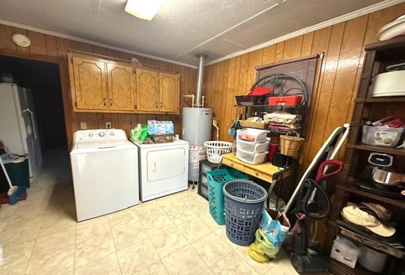 390 PYBURN DR, Savannah, Tennessee 38372, 4 Bedrooms Bedrooms, 9 Rooms Rooms,2 BathroomsBathrooms,Residential,For Sale,PYBURN,10213635