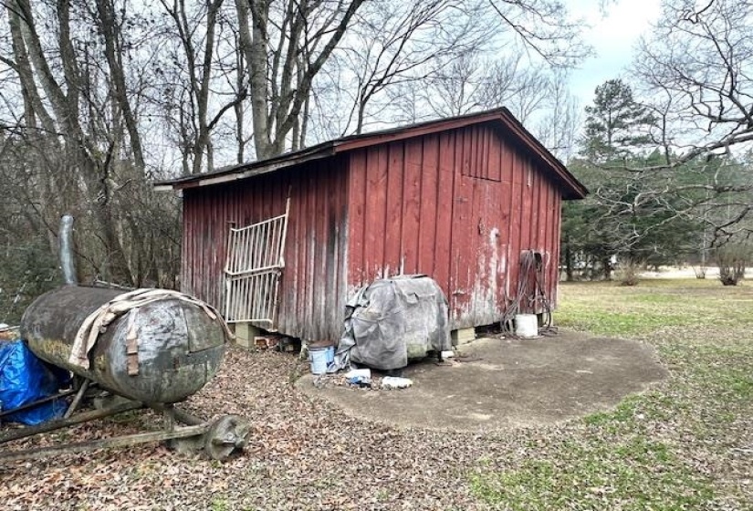 390 PYBURN DR, Savannah, Tennessee 38372, 4 Bedrooms Bedrooms, 9 Rooms Rooms,2 BathroomsBathrooms,Residential,For Sale,PYBURN,10213635