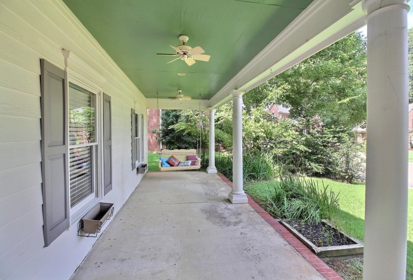 255 ELLAWOOD LN, Collierville, Tennessee 38017, 4 Bedrooms Bedrooms, 9 Rooms Rooms,3 BathroomsBathrooms,Residential,For Sale,ELLAWOOD,10213636