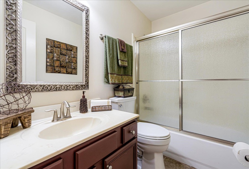 5070 ROYSTON LOOP, Memphis, Tennessee 38125, 5 Bedrooms Bedrooms, 10 Rooms Rooms,4 BathroomsBathrooms,Residential,For Sale,ROYSTON,10213637