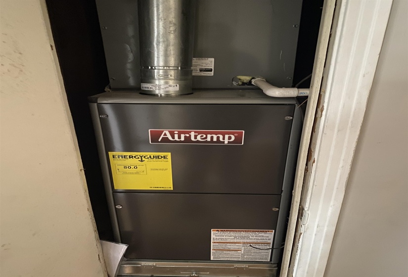 Utilities with heating unit