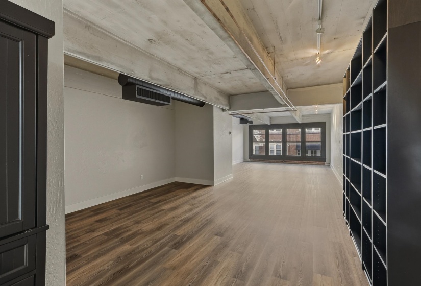 408 FRONT ST, Memphis, Tennessee 38103, 1 Bedroom Bedrooms, 3 Rooms Rooms,1 BathroomBathrooms,Residential,For Sale,FRONT,10213666