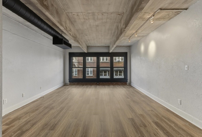 408 FRONT ST, Memphis, Tennessee 38103, 1 Bedroom Bedrooms, 3 Rooms Rooms,1 BathroomBathrooms,Residential,For Sale,FRONT,10213666