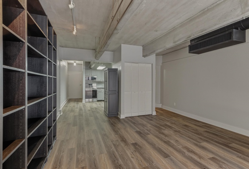 408 FRONT ST, Memphis, Tennessee 38103, 1 Bedroom Bedrooms, 3 Rooms Rooms,1 BathroomBathrooms,Residential,For Sale,FRONT,10213666