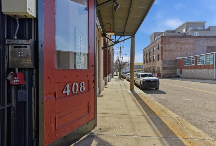 408 FRONT ST, Memphis, Tennessee 38103, 1 Bedroom Bedrooms, 3 Rooms Rooms,1 BathroomBathrooms,Residential,For Sale,FRONT,10213666