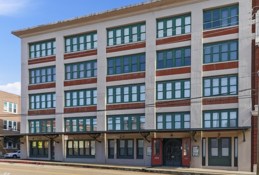 408 FRONT ST, Memphis, Tennessee 38103, 1 Bedroom Bedrooms, 3 Rooms Rooms,1 BathroomBathrooms,Residential,For Sale,FRONT,10213666