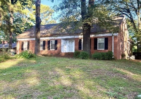 2958 GLENGARRY RD, Memphis, Tennessee 38128, 5 Bedrooms Bedrooms, 9 Rooms Rooms,4.1 BathroomsBathrooms,Residential,For Sale,GLENGARRY,10213668