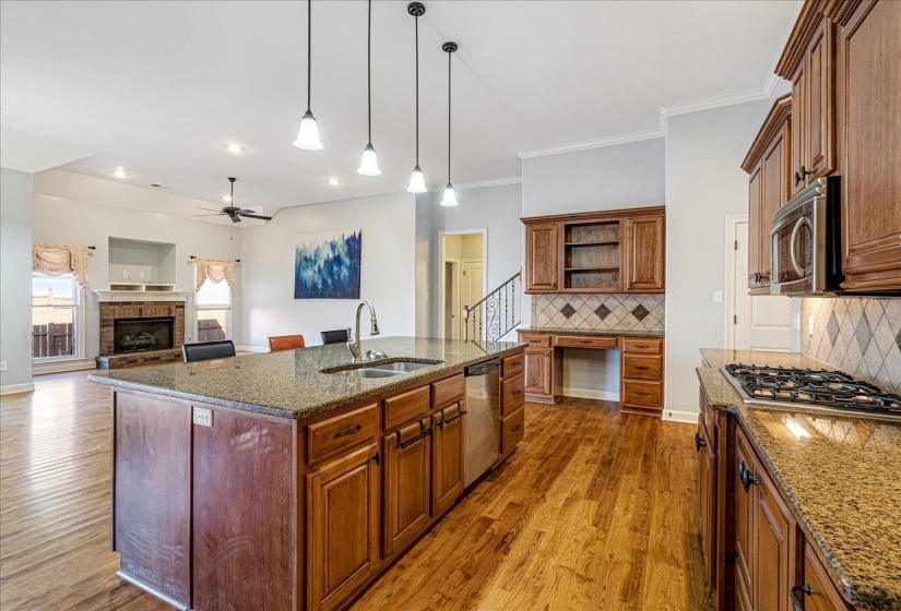 4234 DAWSON RIDGE DR, Millington, Tennessee 38053, 4 Bedrooms Bedrooms, 8 Rooms Rooms,3 BathroomsBathrooms,Residential,For Sale,DAWSON RIDGE,10213672