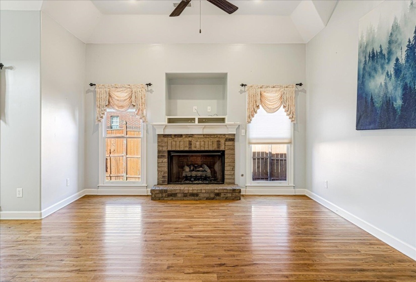 4234 DAWSON RIDGE DR, Millington, Tennessee 38053, 4 Bedrooms Bedrooms, 8 Rooms Rooms,3 BathroomsBathrooms,Residential,For Sale,DAWSON RIDGE,10213672