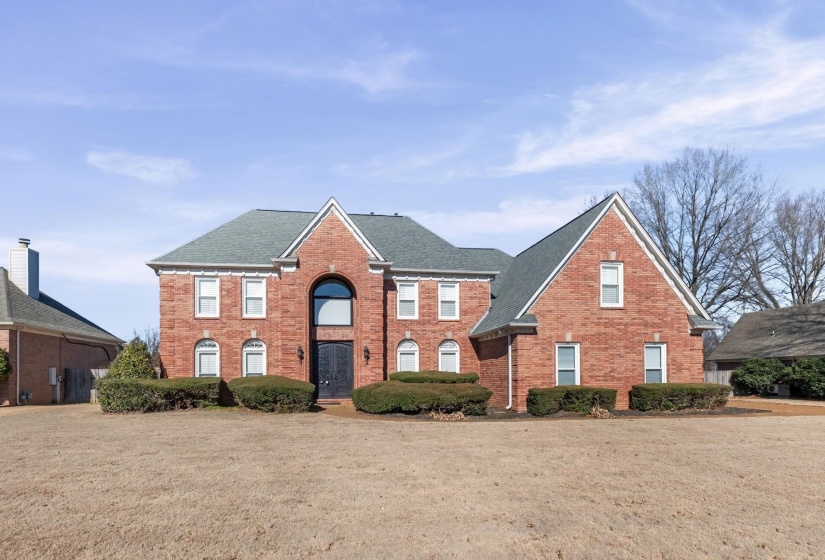626 BROOKMERE DR, Collierville, Tennessee 38017, 4 Bedrooms Bedrooms, 8 Rooms Rooms,3.1 BathroomsBathrooms,Residential,For Sale,BROOKMERE,10213700