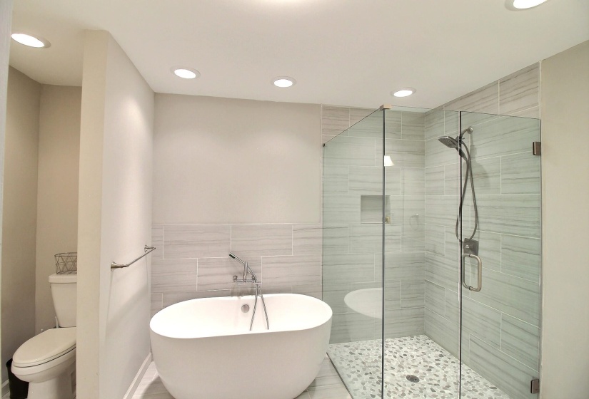 3441 HIGHLAND PARK PL, Memphis, Tennessee 38111, 4 Bedrooms Bedrooms, 8 Rooms Rooms,3 BathroomsBathrooms,Residential,For Sale,HIGHLAND PARK,10213711