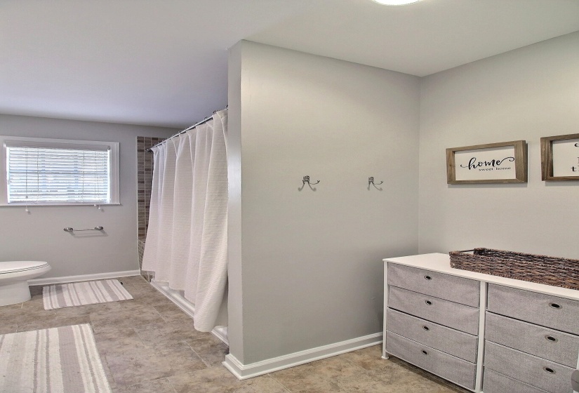 3441 HIGHLAND PARK PL, Memphis, Tennessee 38111, 4 Bedrooms Bedrooms, 8 Rooms Rooms,3 BathroomsBathrooms,Residential,For Sale,HIGHLAND PARK,10213711