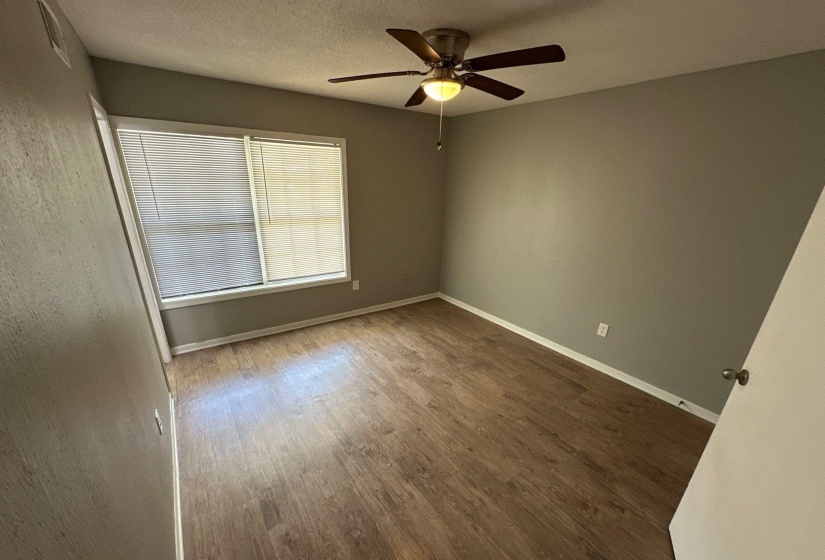 3677 BISON ST, Memphis, Tennessee 38109, 4 Bedrooms Bedrooms, 7 Rooms Rooms,2 BathroomsBathrooms,Residential,For Sale,BISON,10213712