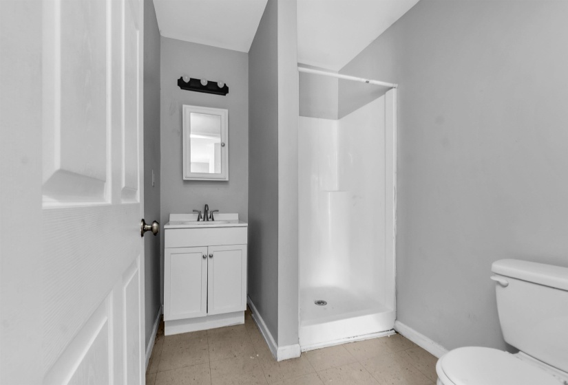 886 GRIFFITH AVE, Memphis, Tennessee 38107, 3 Bedrooms Bedrooms, 5 Rooms Rooms,2 BathroomsBathrooms,Residential,For Sale,GRIFFITH,10213716