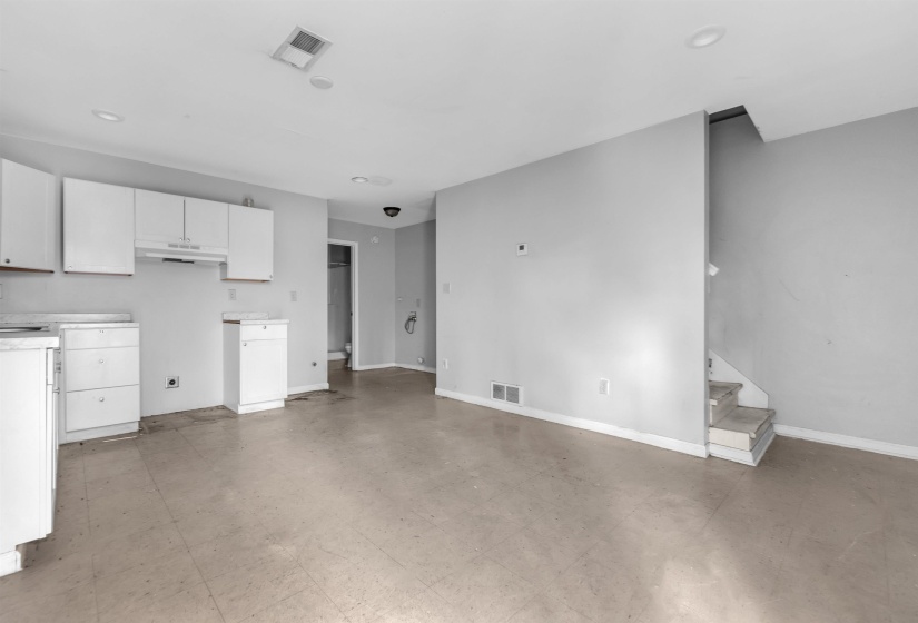 886 GRIFFITH AVE, Memphis, Tennessee 38107, 3 Bedrooms Bedrooms, 5 Rooms Rooms,2 BathroomsBathrooms,Residential,For Sale,GRIFFITH,10213716