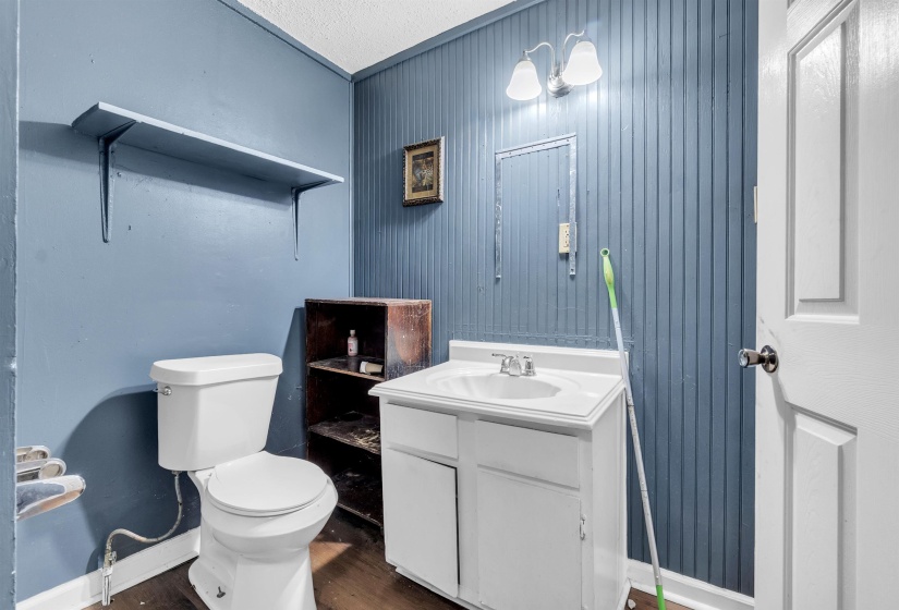 1594 MAPLEWOOD ST, Memphis, Tennessee 38108, 2 Bedrooms Bedrooms, 4 Rooms Rooms,1 BathroomBathrooms,Residential,For Sale,MAPLEWOOD,10213719