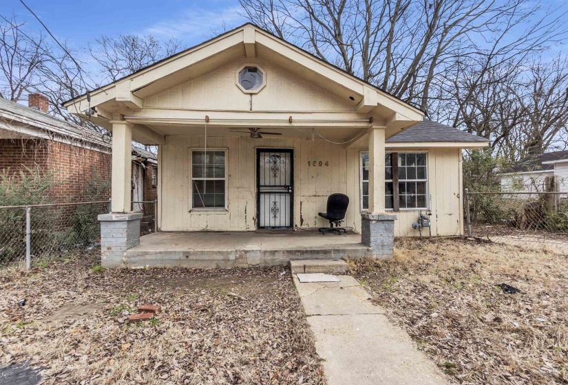 1594 MAPLEWOOD ST, Memphis, Tennessee 38108, 2 Bedrooms Bedrooms, 4 Rooms Rooms,1 BathroomBathrooms,Residential,For Sale,MAPLEWOOD,10213719