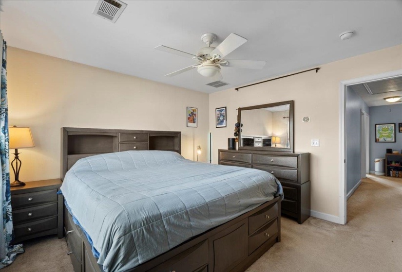 694 SAFFARANS AVE, Memphis, Tennessee 38107, 3 Bedrooms Bedrooms, 6 Rooms Rooms,2.1 BathroomsBathrooms,Residential,For Sale,SAFFARANS,10213726