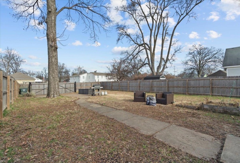 694 SAFFARANS AVE, Memphis, Tennessee 38107, 3 Bedrooms Bedrooms, 6 Rooms Rooms,2.1 BathroomsBathrooms,Residential,For Sale,SAFFARANS,10213726